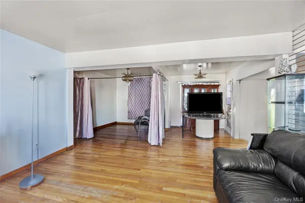 358 Litchfield AVE, Elmont, NY 11003