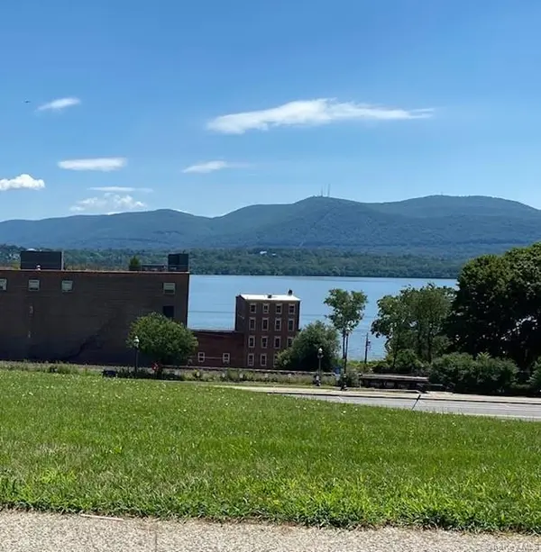 93 S Lander ST #2, Newburgh, NY 12550