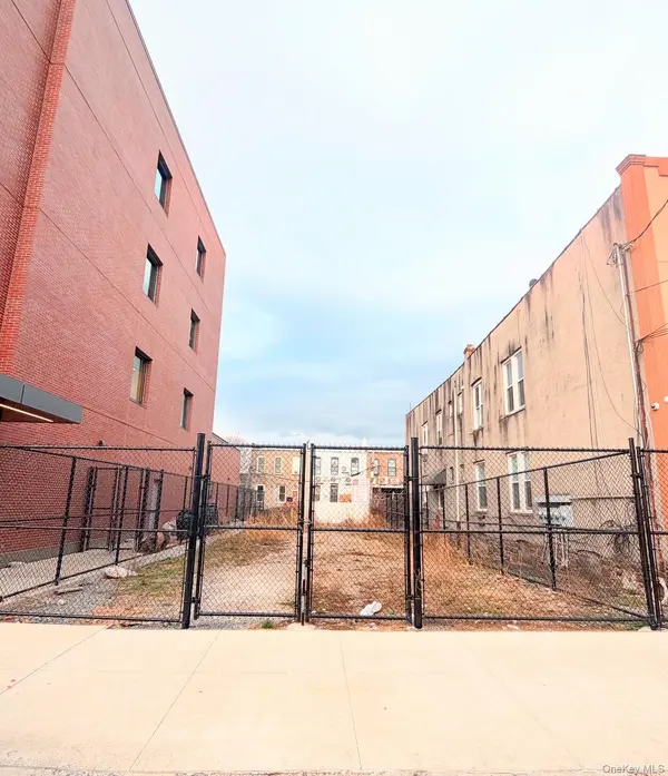 465 Cleveland ST, Brooklyn, NY 11208
