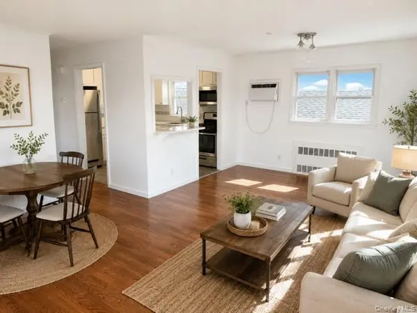 77 Kentucky ST #Upper, Long Beach, NY 11561