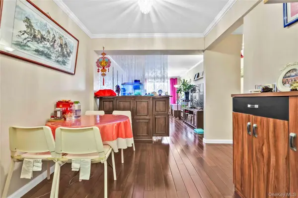 28-02 141st ST #3D, Flushing, NY 11354