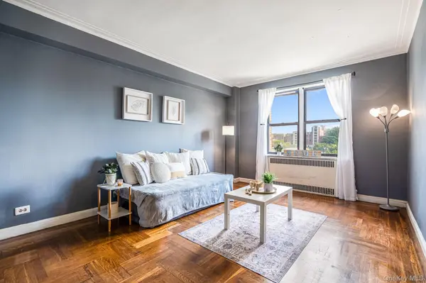 3017 Riverdale AVE #3C, Bronx, NY 10463