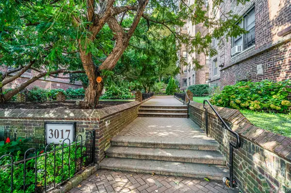 3017 Riverdale AVE #3C, Bronx, NY 10463