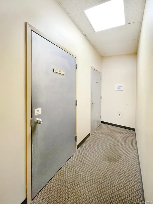 3330 Veterans Memorial HWY, Bohemia, NY 11716