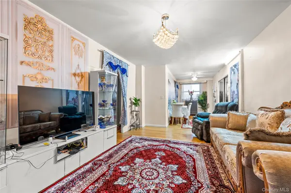 9820 62nd DR #8F, Rego Park, NY 11374