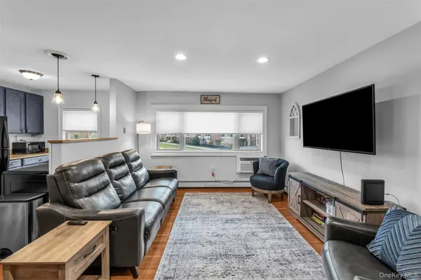 4 Rose ST #Unit #1-A1, Oceanside, NY 11572