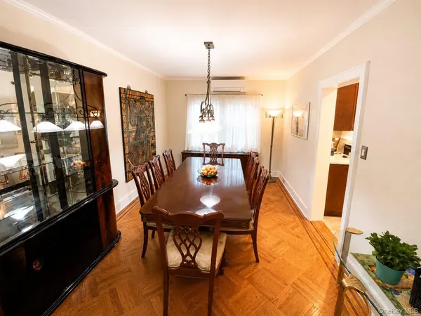4705 189th ST, Flushing, NY 11358