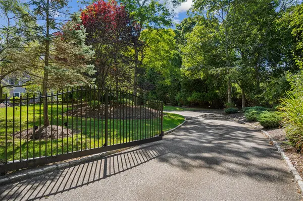 154 Kristine Estate (Montauk Hwy), East Moriches, NY 11940