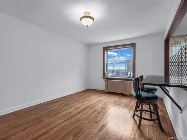 56-07 31st AVE #6A, Woodside, NY 11377