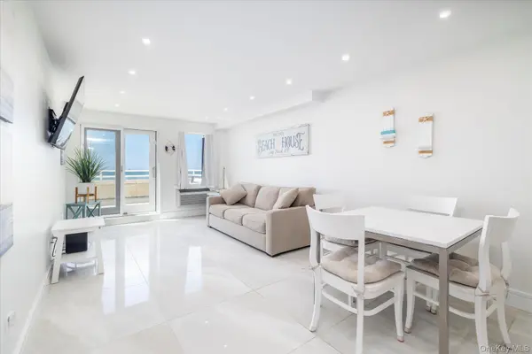 450 W Broadway #3F, Long Beach, NY 11561