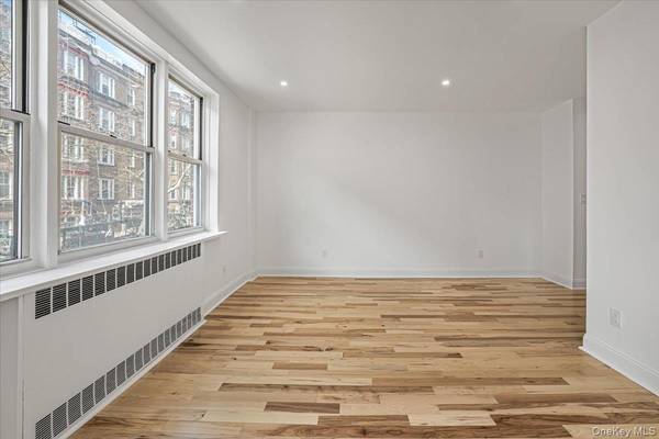35-21 79th ST #2H, Jackson Heights, NY 11372