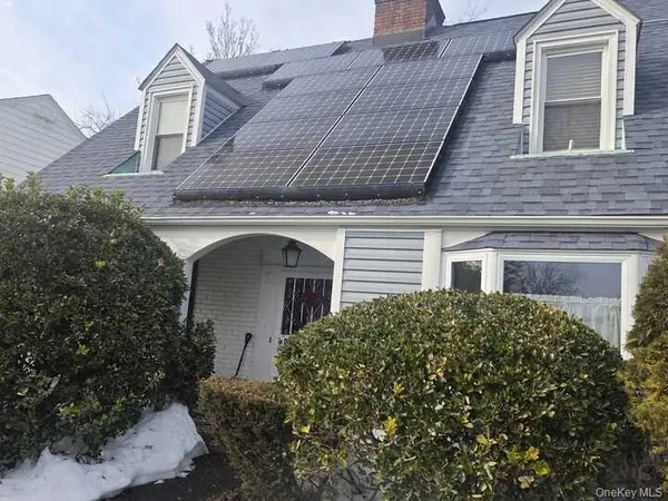 71 Angevine AVE, Hempstead, NY 11550