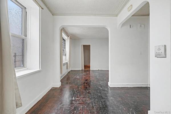 2190 boston RD #6B, Bronx, NY 10462