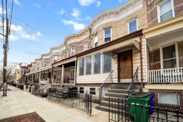 60-34 69th AVE, Ridgewood, NY 11385