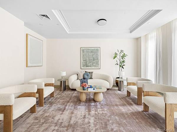 78-29 Austin ST #TH14, Forest Hills, NY 11375