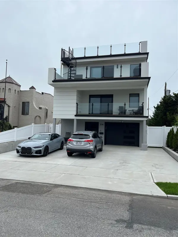 549 E Olive ST, Long Beach, NY 11561
