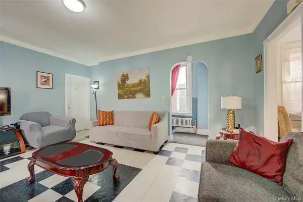 89-24 146th ST, Jamaica, NY 11435