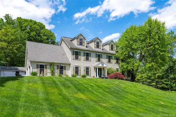 37 Sheryl LN, Mahopac, NY 10541