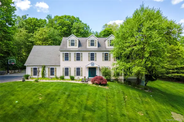 37 Sheryl LN, Mahopac, NY 10541