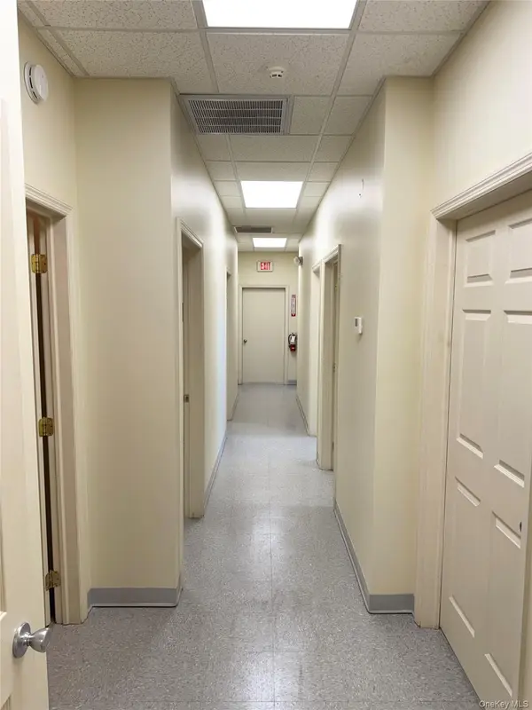3121 US Route 9w #104, New Windsor, NY 12553