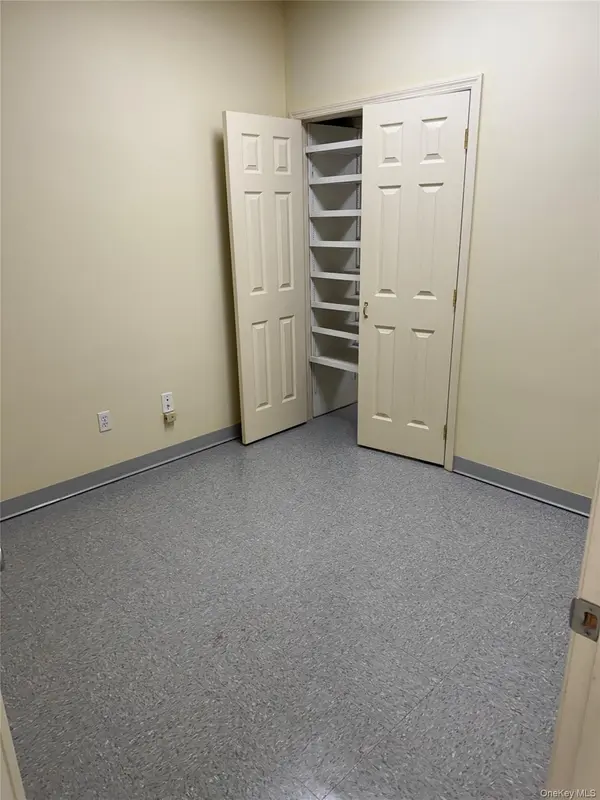 3121 US Route 9w #104, New Windsor, NY 12553