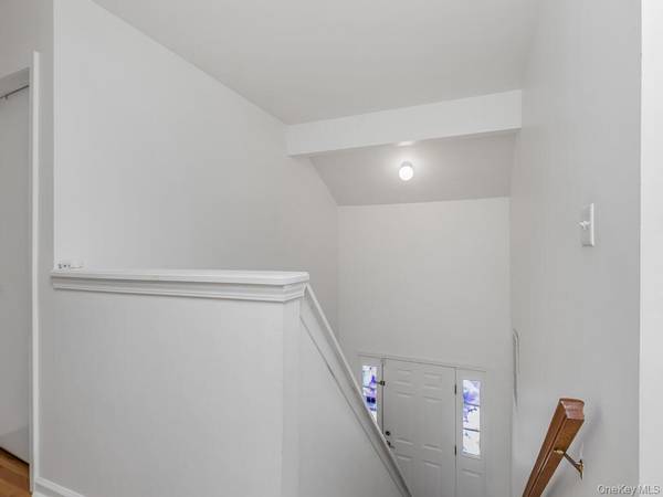 35 Dogwood DR, Middletown, NY 10940