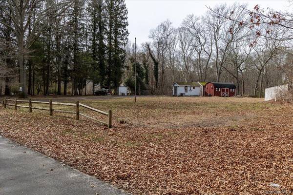 309 Primrose PATH, Manorville, NY 11949
