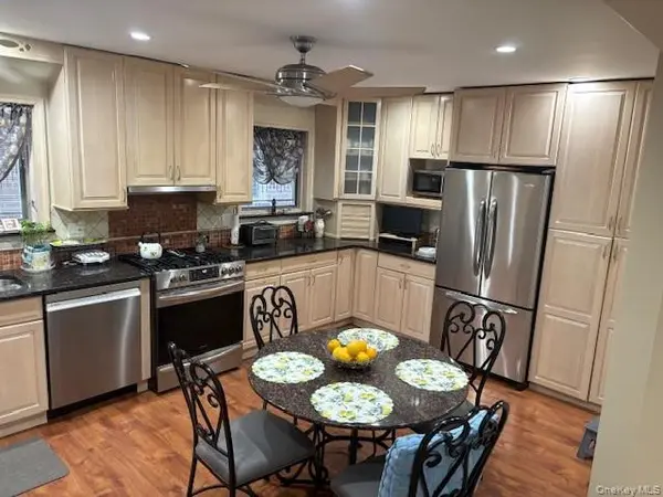 155-51 Huron ST, Howard Beach, NY 11414