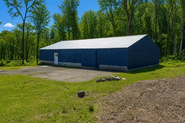 2823 State Route 52, Pine Bush, NY 12566