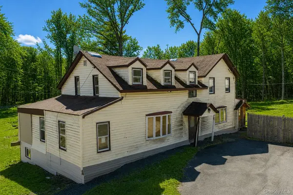 2823 State Route 52, Pine Bush, NY 12566