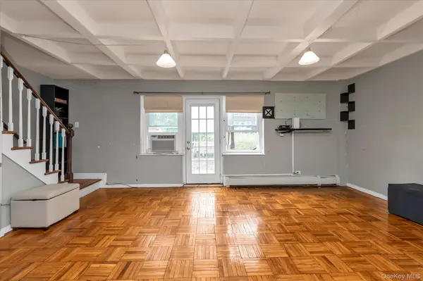 14908 Union TPKE #19C, Kew Garden Hills, NY 11367