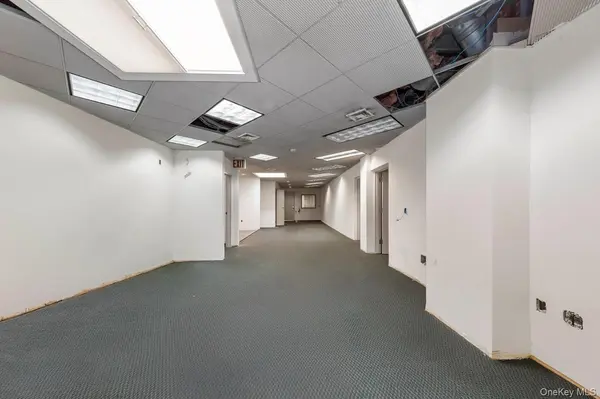 40-08 Warren ST, Corona, NY 11373