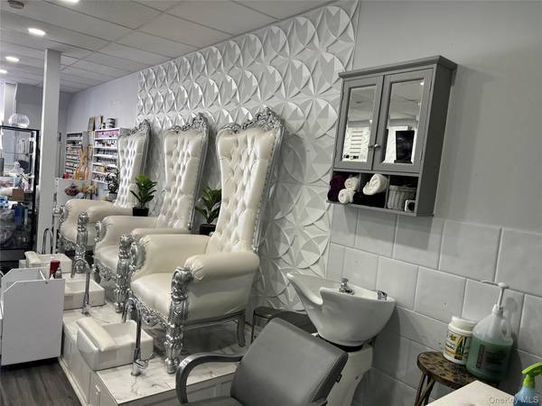 150 S Main ST, Freeport, NY 11520