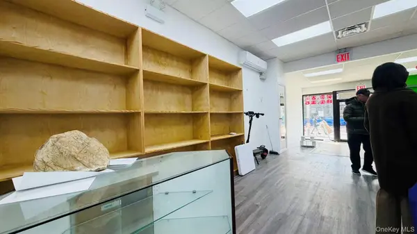 38-09 Main ST #Booth A1-2, Flushing, NY 11354