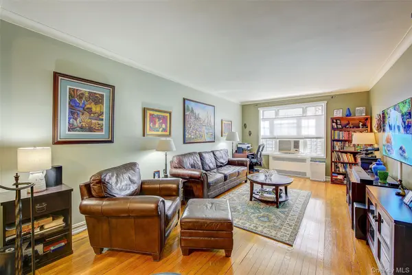 112-50 78th AVE #1N, Forest Hills, NY 11375