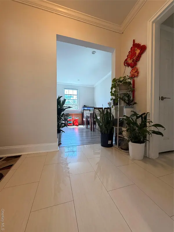 138-22 78th AVE #40F, Kew Garden Hills, NY 11367