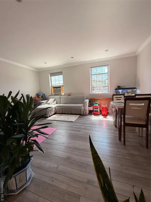 138-22 78th AVE #40F, Kew Garden Hills, NY 11367
