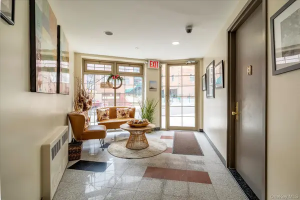 8375 117th ST #6F, Kew Gardens, NY 11418