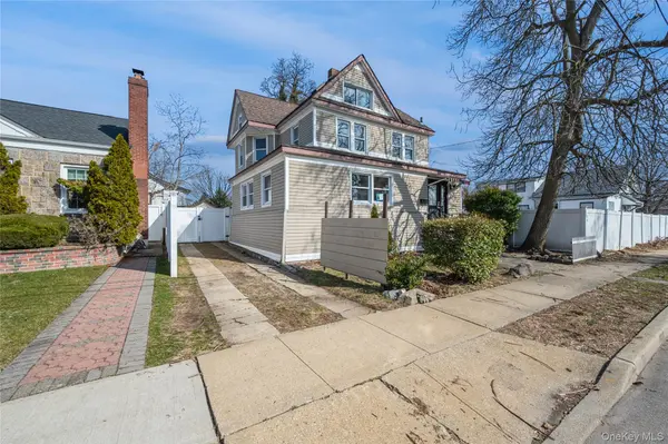 5 Church ST, Baldwin, NY 11510