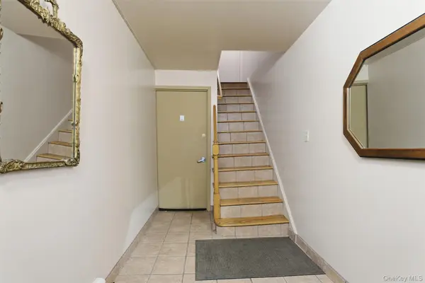 1677 Unionport RD, Bronx, NY 10462