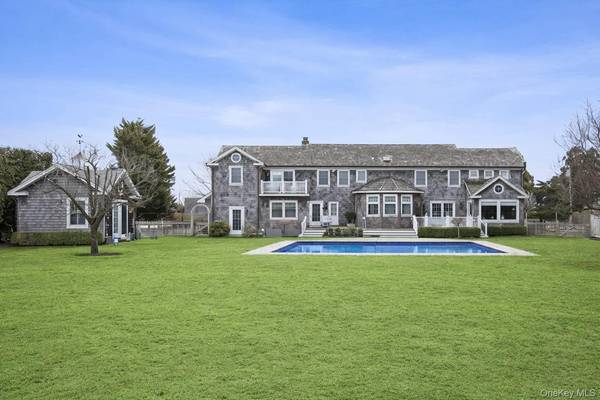 26 Odgen LN, Quogue, NY 11959