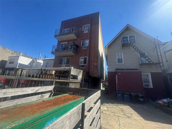 100-11 40th RD, Corona, NY 11368