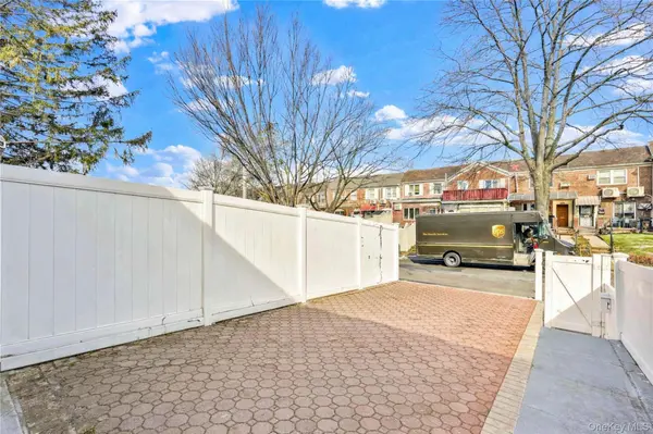 136-76 71st RD, Kew Garden Hills, NY 11367