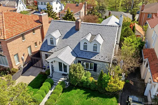 1421 Burton ST, Whitestone, NY 11357