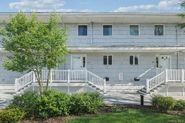 3013 Mitchell RD, Westhampton Beach, NY 11978