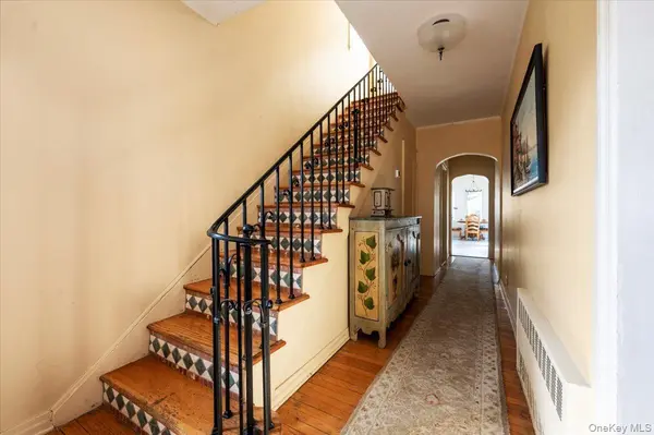 307 W Penn ST, Long Beach, NY 11561