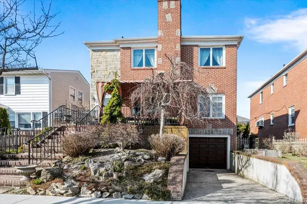 307 W Penn ST, Long Beach, NY 11561