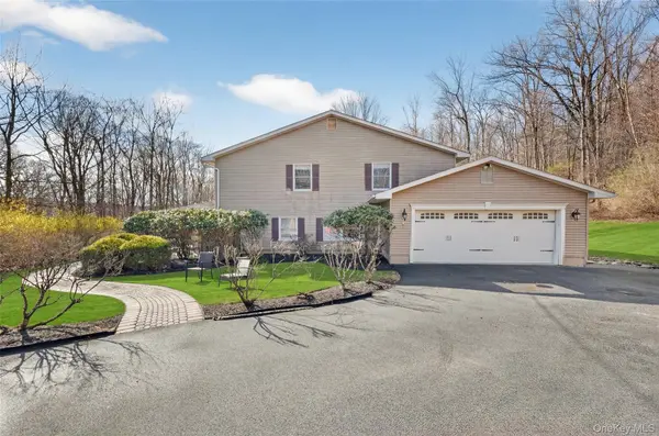 155 Roselawn RD, Highland Mills, NY 10930