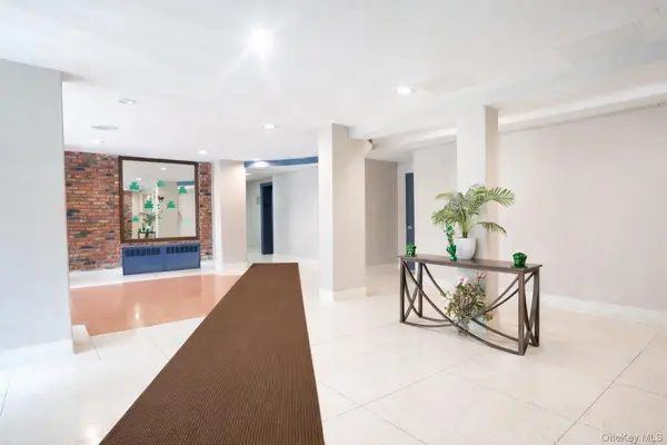6815 Selfridge ST #6D, Forest Hills, NY 11375