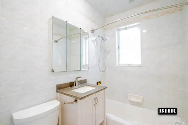154 Beaumont ST, Brooklyn, NY 11235